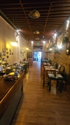 restaurant prime location - 1