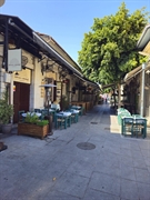 restaurant prime location - 2